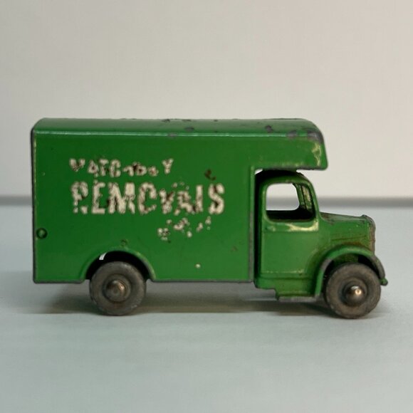 1950's Matchbox/Lesney #17; Bedford Removal Van; Dark Green Vintage Diecast Toy - Picture 3 of 7